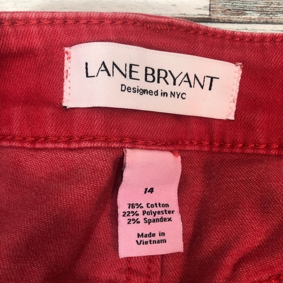 Lane Bryant Essential Stretch Mid-Rise Cuffed Girlfriend Shorts 14 - Picture 3 of 9